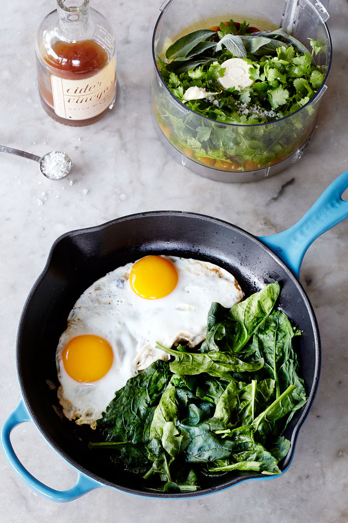 Onepan Sautéed Spinach & Crispy Over Easy Eggs Clean Living Guide